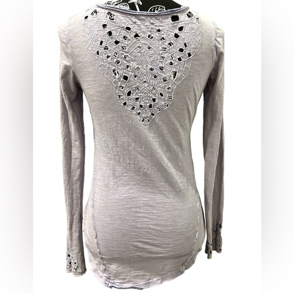 Free People lavender eyelet Henley - Picture 2 of 11